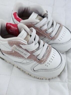 Reebok Classics Leather Trainers Baby Size 4 / 10cm White UK Sneakers Slip On